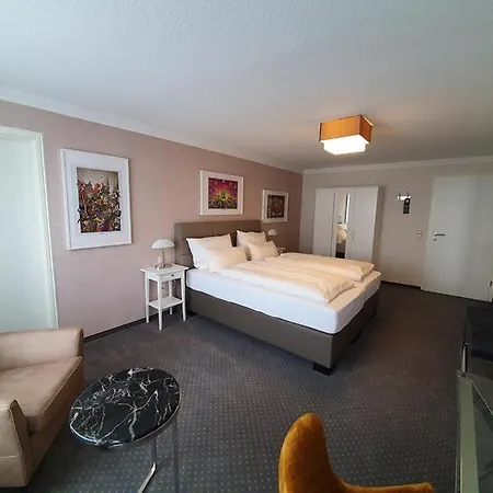 Arthotel Szálloda 3*
