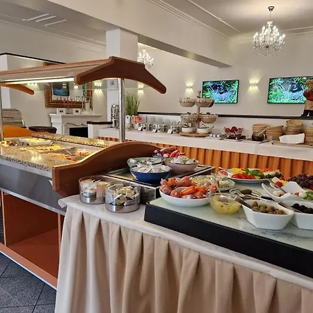 Arthotel Hotel 3*
